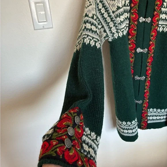 Vintage Nordstrikk Wool Knit Sweater with Pewter Clasps Womens size Large - Picture 6 of 7